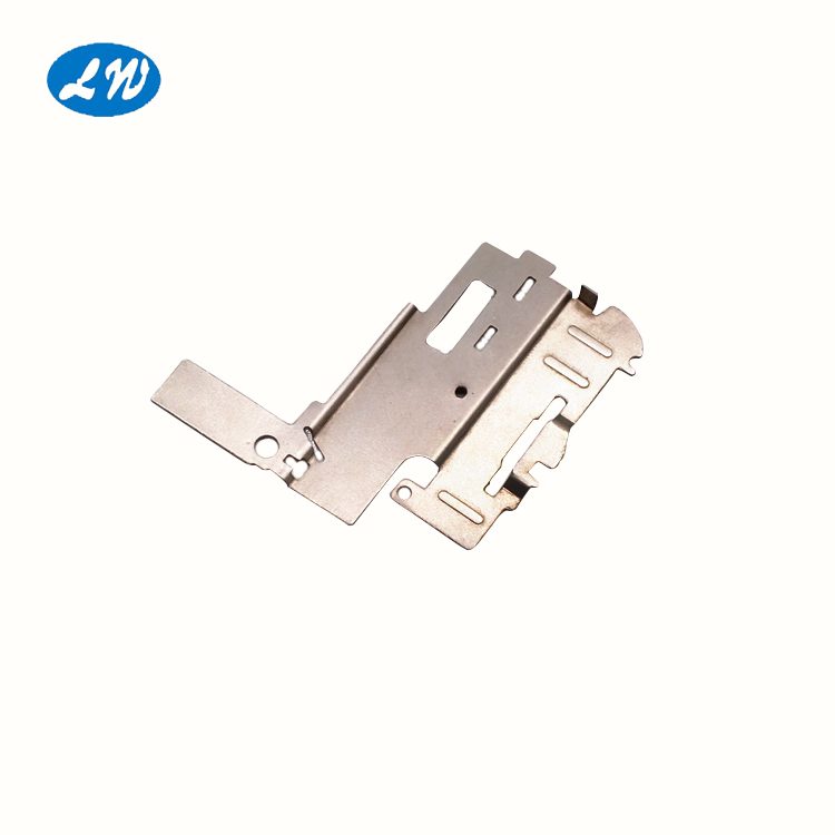 Diseño de pieza de estampado de metal