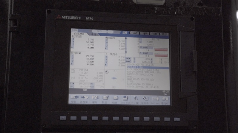 1690596897557662.jpg CNC Milling Machine.jpg